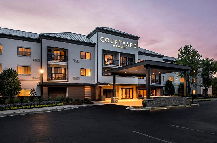 Courtyard Charlotte Ballantyne