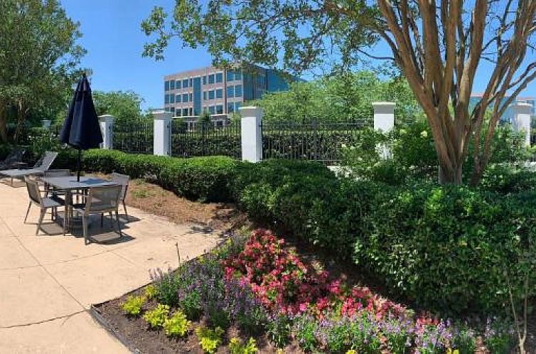 Courtyard Charlotte Ballantyne