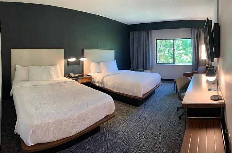 Courtyard Charlotte Ballantyne