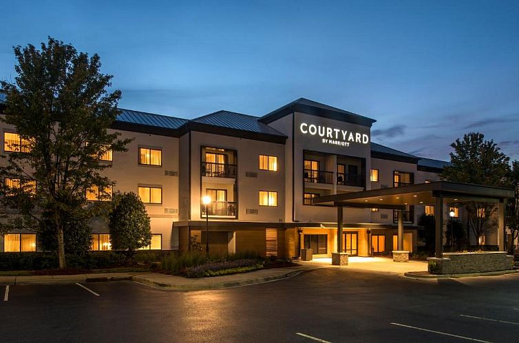 Courtyard Charlotte Ballantyne