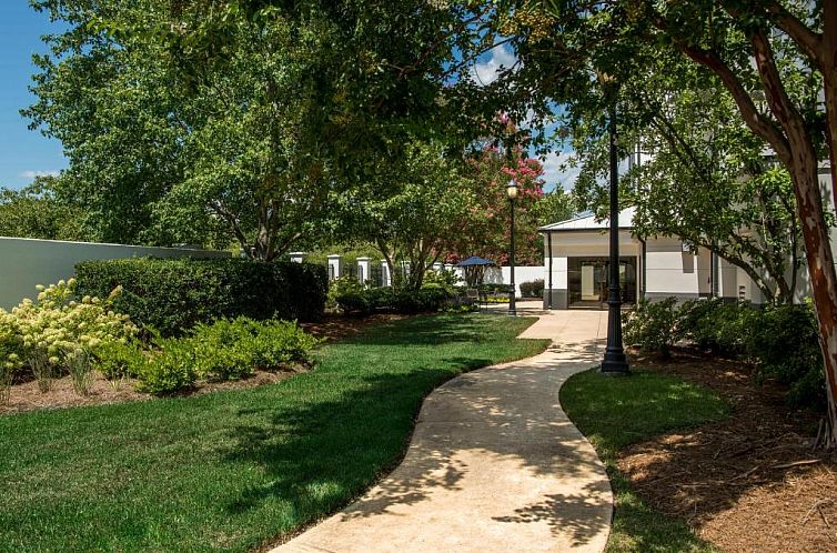 Courtyard Charlotte Ballantyne