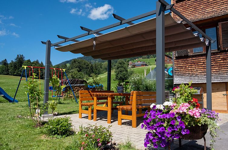 Appartement Neue Ferienwohnung in Schwarzenberg mit Garten u