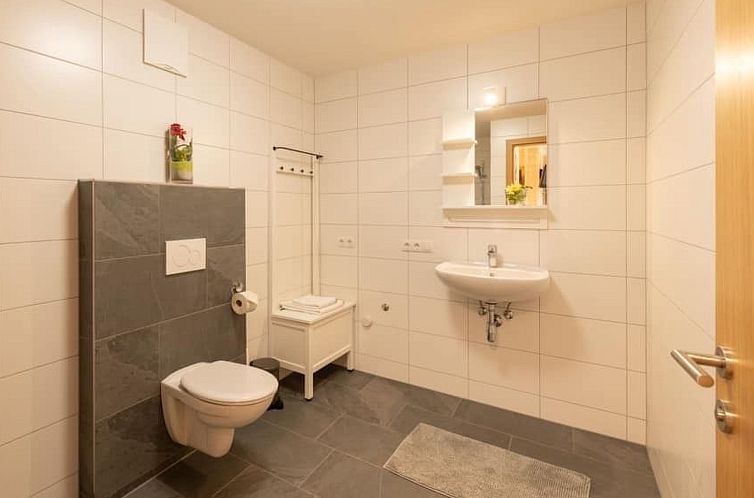 Appartement Neue Ferienwohnung in Schwarzenberg mit Garten u