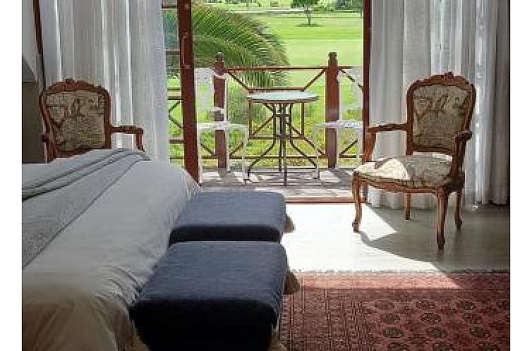 Mulligans Guest Lodge