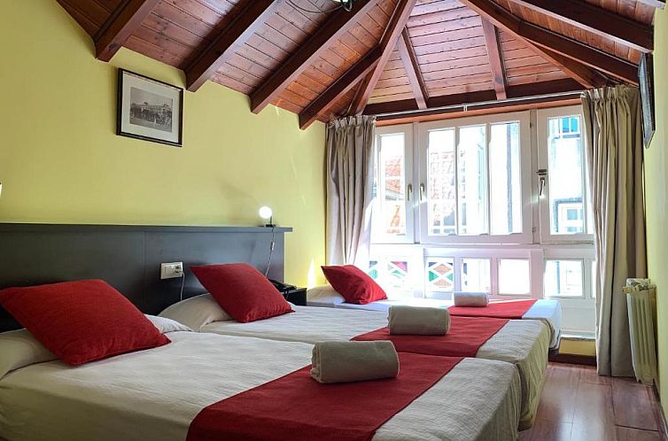 Unterkunft 12021128 - Ferienhaus Das Grüne Spanien - Hostal Hotil Coruña Centro