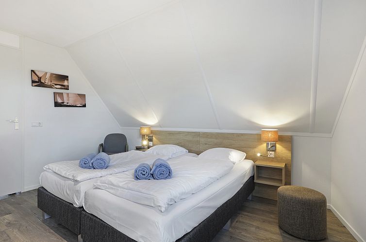 Waterpark Terherne | 6-persoons waterwoning - Opvaart | 6L