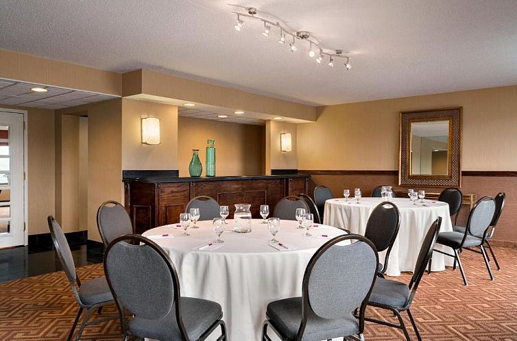 Crowne Plaza Englewood, an IHG Hotel