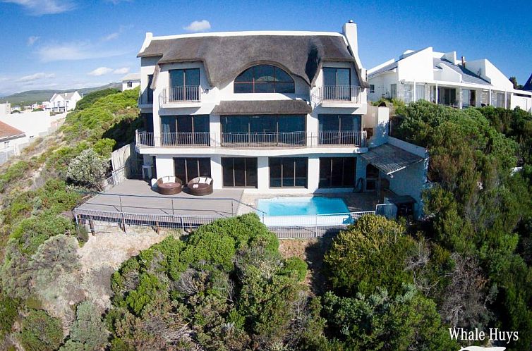 Whale Huys Luxury Oceanfront Eco Villa