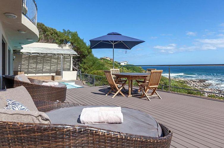 Whale Huys Luxury Oceanfront Eco Villa