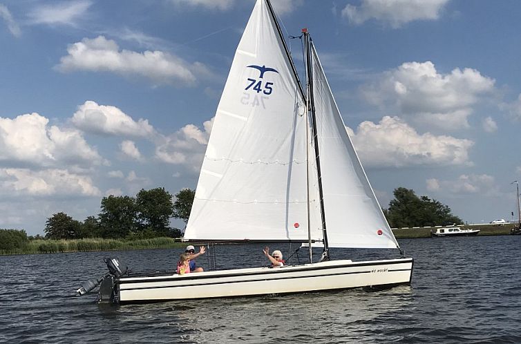 Bungalow Sneekermeer (+ zeilboot of sloep)