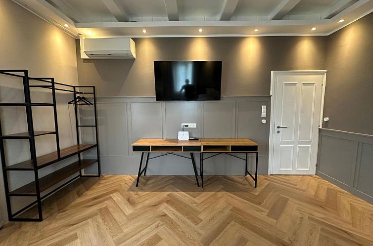 Book-A-Room City Apartment