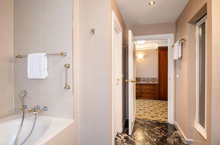 Renaissance Brussels Hotel