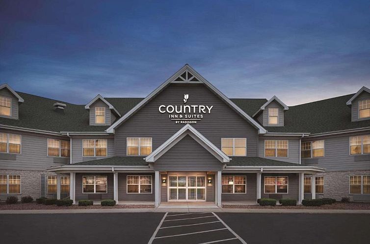 Guest house 12125501 - Apartment Midwesten - Country Inn & Suites by Radisson, Germantown, WI