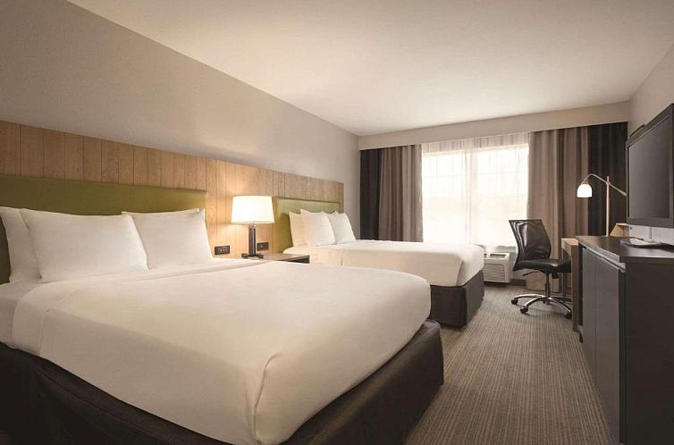 Country Inn & Suites by Radisson, Germantown, WI