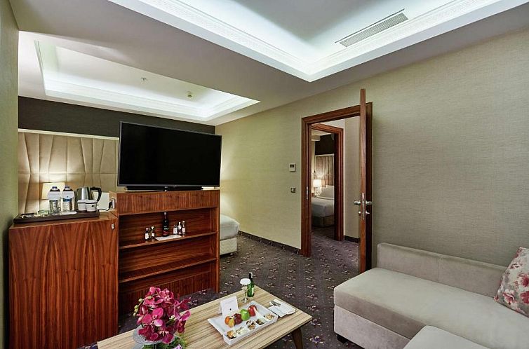 DoubleTree by Hilton Izmir - Alsancak