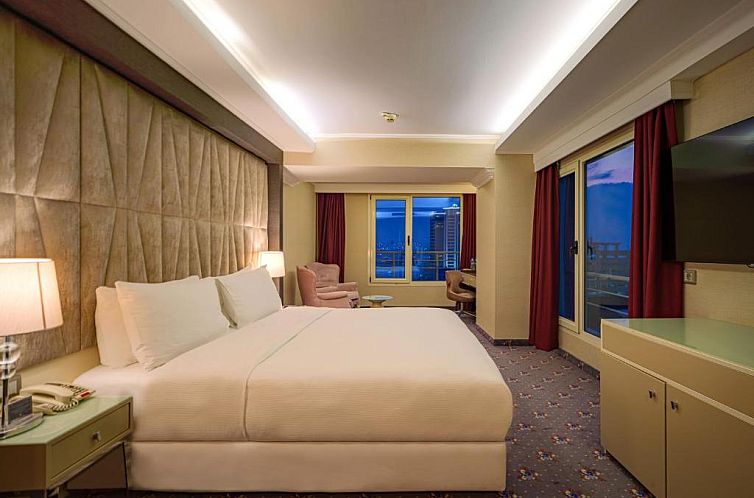 DoubleTree by Hilton Izmir - Alsancak