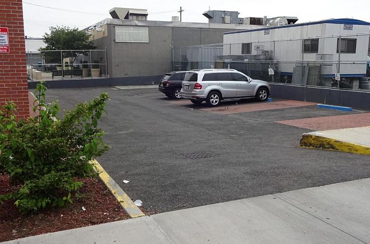 Hotel Bliss - Brooklyn