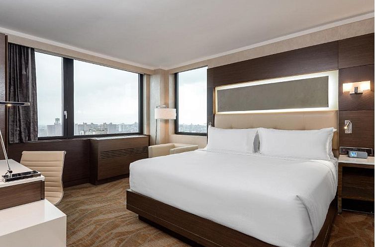 Holiday Inn Brooklyn Downtown, an IHG Hotel