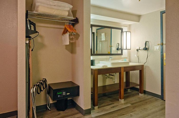 Country Inn & Suites by Radisson, Miami (Kendall), FL
