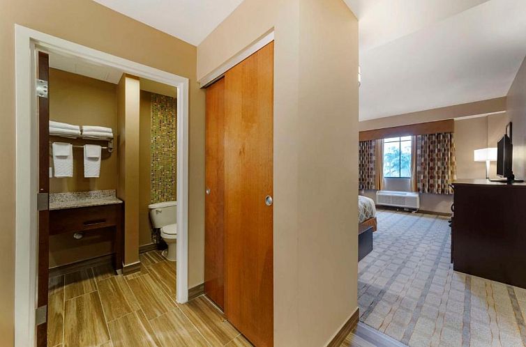 Best Western Plus Miami Executive Airport Hotel and Suites