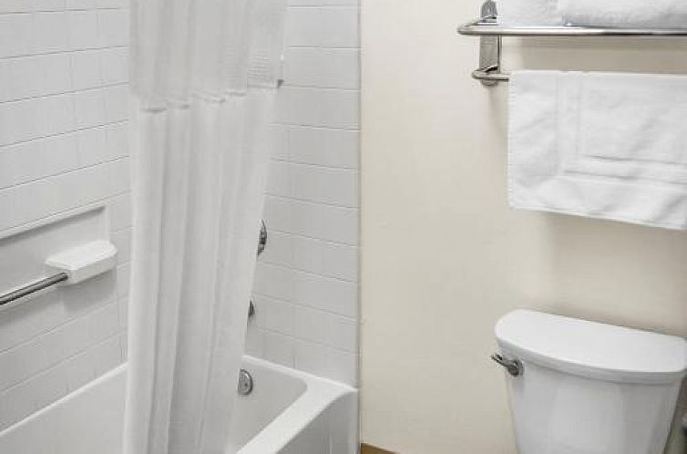 Crystal Inn Hotel & Suites - Salt Lake City