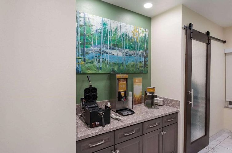 Quality Inn & Suites Airport West Salt Lake City