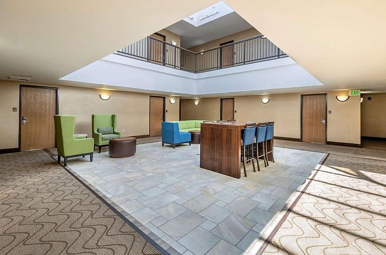 Comfort Inn & Suites San Francisco Airport West