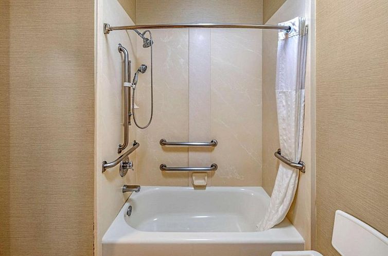 Comfort Inn & Suites San Francisco Airport West