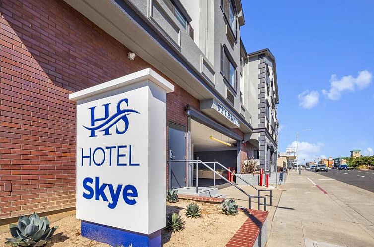 Super 8 by Wyndham San Bruno /SF Intl Arpt West