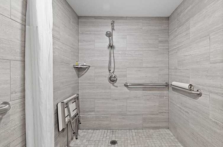 Super 8 by Wyndham San Bruno /SF Intl Arpt West