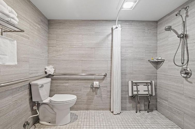 Super 8 by Wyndham San Bruno /SF Intl Arpt West