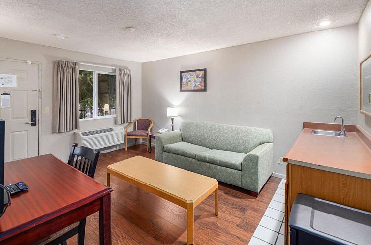 Econo Lodge Renton/ Bellevue
