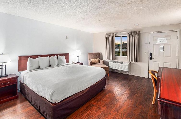 Econo Lodge Renton/ Bellevue