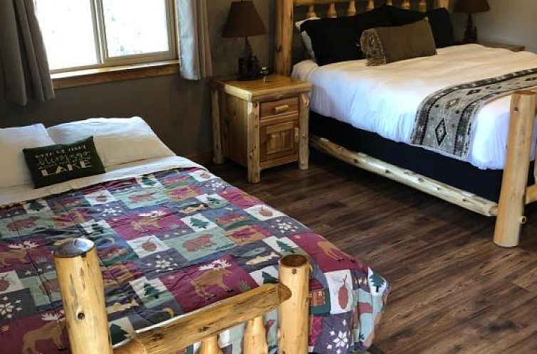 Summit Lake Lodge