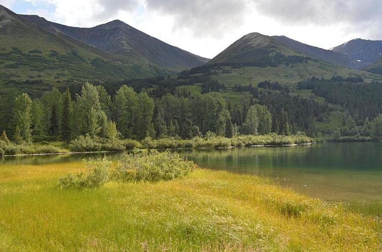 Summit Lake Lodge