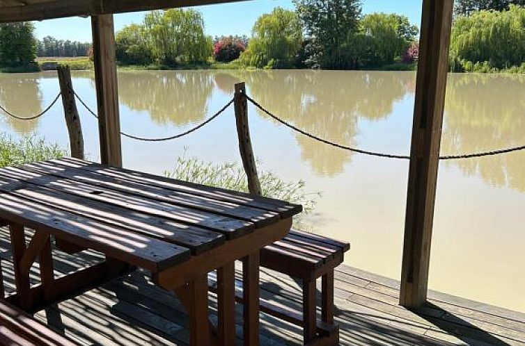 Broadlands Country House