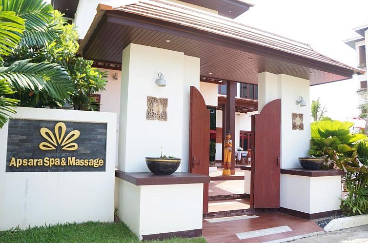 VIP Chain Resort Pool Villa