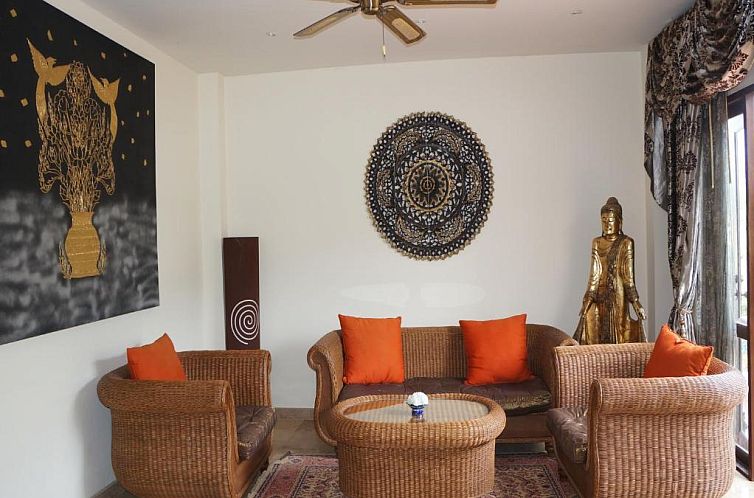 VIP Chain Resort Pool Villa