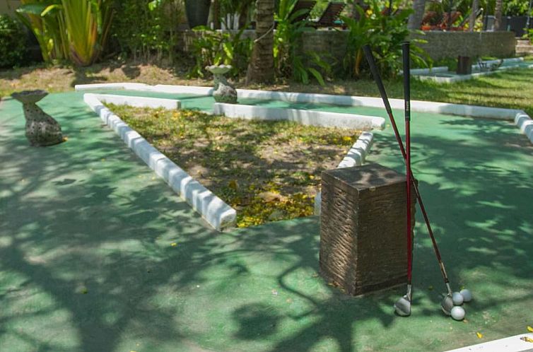 VIP Chain Resort Pool Villa