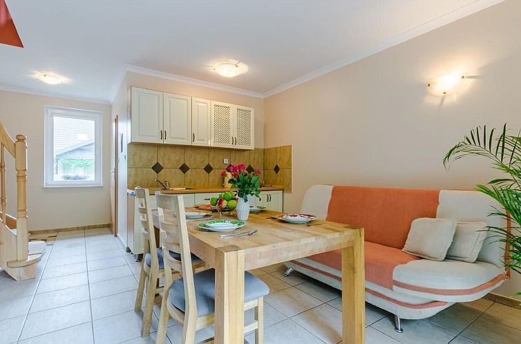 Appartement Wohnung mit Garten, Terrasse und Grill
