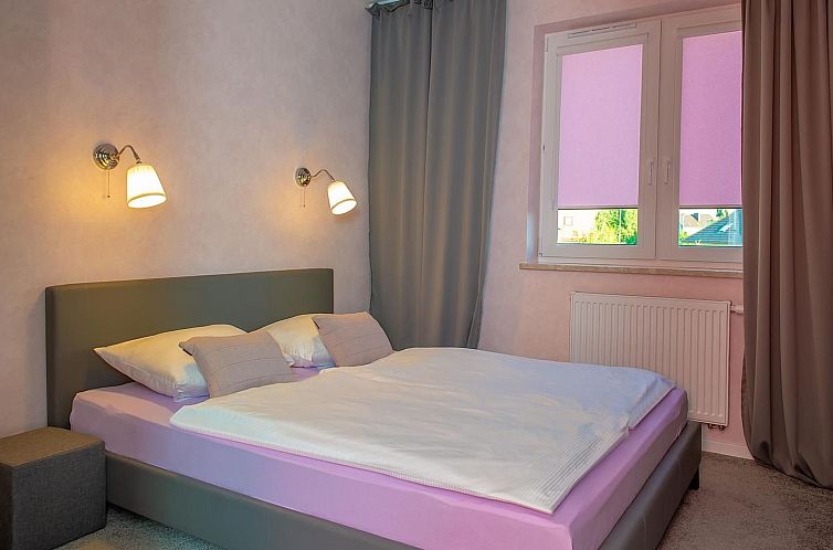 Appartement Moderne Ferienwohnung mit Balkon, nur 500 Meter 