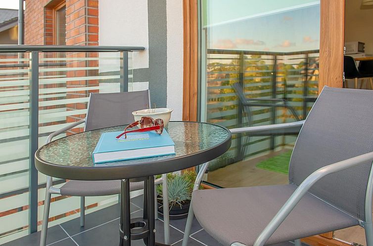 Appartement Moderne Ferienwohnung mit Balkon, nur 500 Meter 