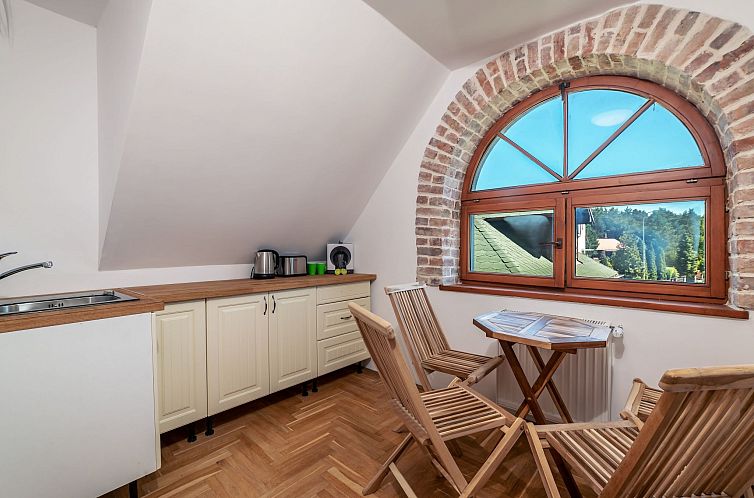 Appartement 3-Zimmer-Wohnung im ersten Stock