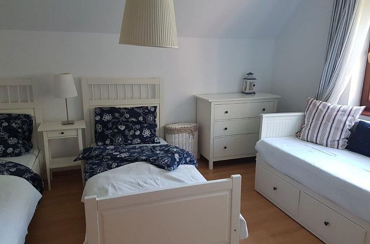 Vakantiehuis in Łukęcin mit Terrasse, Grill und Garten