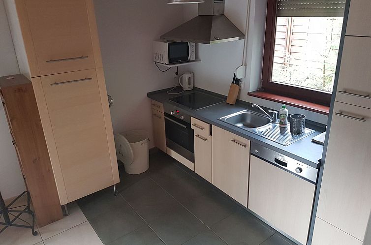 Vakantiehuis in Łukęcin mit Terrasse, Grill und Garten