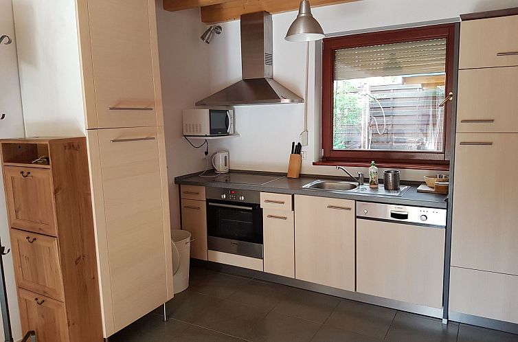Vakantiehuis in Łukęcin mit Terrasse, Grill und Garten