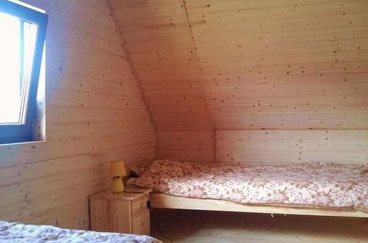 Appartement Blockhütte mit Grill und Terrasse in Gleźnówk