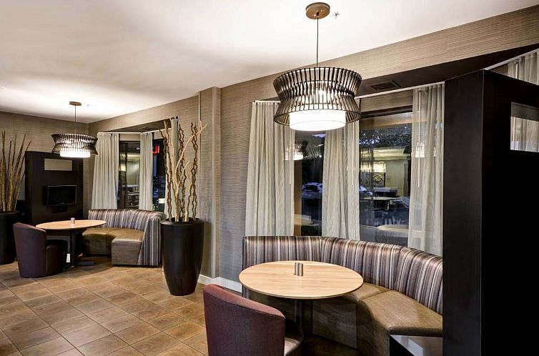 Courtyard by Marriott Dalton