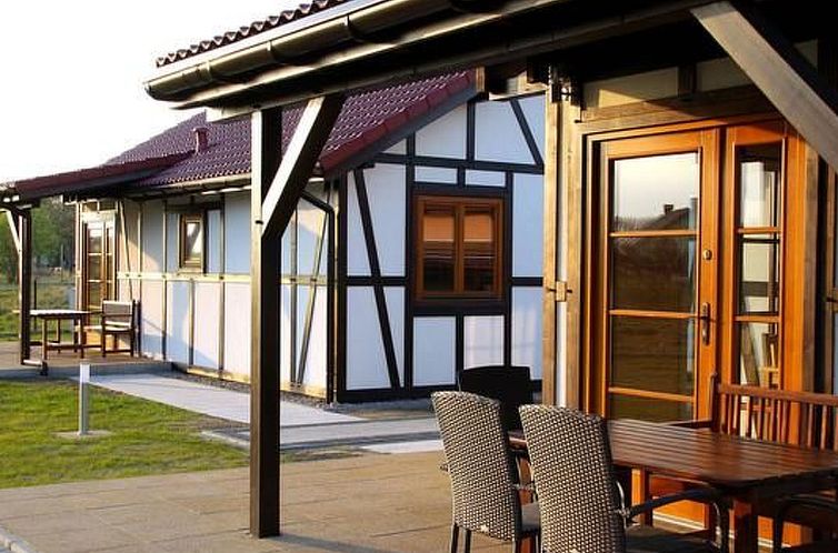 Vakantiehuis "Dom3" mit Garten, Grill und Terrasse