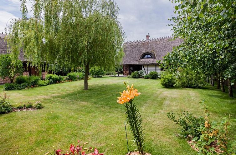 Vakantiehuis in Gąski mit Gepflegtem Garten